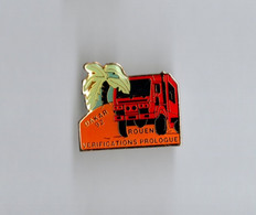 Pin's Dakar 1992 - Rouen Vérifications Prologue (version Camion époxy Base Dorée Signée Acsel) Longueur: 2,9 Cm - Automobile - F1