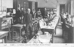 CPA 75 PARIS Ve LA SORBONNE LABORATOIRE D'HISTOLOGIE TRAVAUX PRATIQUES - Arrondissement: 05