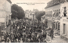 Cpa Bray Sur Seine, Le Concours De Pêche, Départ Du Défilé. - Bray Sur Seine