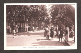 CPA VAR 83 BANDOL SUR MER PRES TOULON Allée Du Port  No.13132 LA COTE D'AZUR FRANCE - Bandol