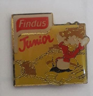 BD60 Pin's FINDUS Junior PICSOU Et Son Or Disney Achat Immédiat - Disney