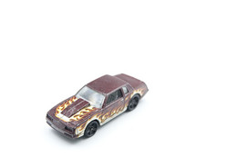 Hot Wheels Mattel Chevy Monte Carlo Chevrolet -  Issued 1996, Scale 1/64 - Matchbox (Lesney)