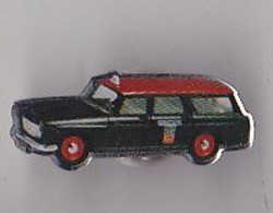 PIN'S  THEME  VOITURE PEUGEOT  404  VOITURE TAXI - Peugeot