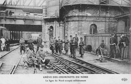 CPA 75 PARIS GREVE DES CHEMINOTS DU NORD LA LIGNE DU NORD OCCUPEE MILITAIREMENT - Metro, Estaciones