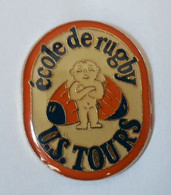 QQ82 Pin's école Rugby US TOURS Indre-et-Loire Achat Immédiat - Rugby