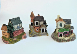 Vintage Miniature Traditional House Models - 3 Different Styles - Buildings