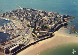 SAINT MALO VUE GENERALE AERIENNE LE BASSIN ET LE CHATEAU - Saint Malo