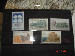FRANCE  ANNEE 1985    NEUFS  N° YVERT  2347 2348 2349 2350 2352     5 VALEURS      DIVERS - Unused Stamps