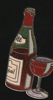 72097- Pin's-Vin Rouge.boisson.Bourgogne..signé Démons Et Merveilles. - Boissons