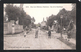 CPA 94 BRY SUR MARNE RUE DE LA REPUBLIQUE MORE FRANCE FOR SALE @1 EURO OR LESS - Bry Sur Marne