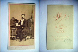 PHOTO CDV 19 EME HOMME ELEGANT BARBE  MODE Cabinet SILLI  A NICE VICHY - Anciennes (Av. 1900)