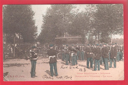 CPA  GARDE REPUBLICAINE - INFANTERIE MANOEUVRE A VINCENNES -  LE REPOS MILITARY WAR JD & CO PARIS - Regimente