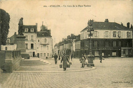 Avallon * Un Coin De La Place Vauban * épicerie BOUVIER * Commerce Magasin O. BLANCHET - Avallon