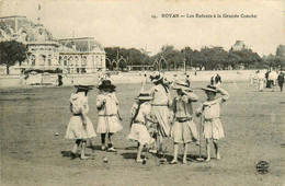 Royan * Les Enfants à La Grande Conche * Jeu De Croquet Sur La Plage - Royan