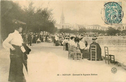 Royan * Devant Le Square Botton * élégantes - Royan