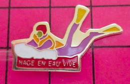 817 Pin's Pins / Beau Et Rare / THEME : SPORTS / RARE !! NATATION NAGE EN EAU LIBRE - Zwemmen