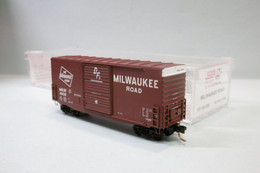 Micro-Trains Line - WAGON US 40' Hy-Cube Box Car MILWAUKEE ROAD Réf. 101 00 020 BO N 1/160 - Vagoni Merci