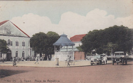 POSTCARD  PORTUGAL - AFRICA - OLD PORTUGUESE COLONY  - SÃO TOMÉ AND PRINCIPE - PRAÇA DA REPUBLICA - OLD CARS - Sao Tome And Principe