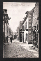 CPA  23 FINISTERE CONCARNEAU No.74 LA VILLE CLOSE RUE VAUBAN LL STREETSCENE - Concarneau