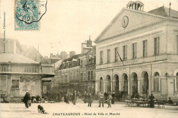 Châteauroux * Hôtel De Ville Mairie Et Le Marché * Foire Marchands - Chateauroux