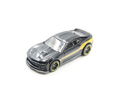 Hot Wheels Mattel Camaro ZL1 TM GM Issued 2018, Scale 1/64 - Matchbox (Lesney)