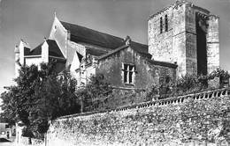 MOUILLERON EN PAREDS : L'EGLISE ET SON CLOCHER AUX TREIZE CLOCHES - Mouilleron En Pareds