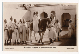 CPSM MAROC Sa Majesté Sidi Mohammed Dans Son Palais Photo Flandrin - Rabat