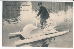 CPA 17 Un Hydrocycle En Rivière F. LOBY Constructeur à Saintes - Saintes