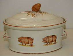 ANCIENNE TERRINE COUVERTE à Décor De COCHONS Pot à Pâté Ancien Déco Cuisine XXe COLLECTION DECO TABLE VITRINE - Sarreguemines (FRA)