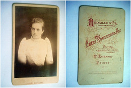 PHOTO CDV 19 EME FEMME ELEGANTE  MODE Cabinet CHERI ROUSSEAU A ST ETIENNE VICHY - Old (before 1900)