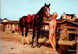 PIN-UPS - Jolie Baigneuse - Cheval - Femme - Sapromos - Pin-Ups