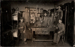 ! Alte Fotokarte Aus Neumünster, Kaserne, Rekrutendepot, Inf. Regiment 163, Militaria, 1917, Schleswig-Holstein - Characters