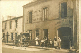 La Bernerie * Carte Photo 1910 * Café Des Voyageurs , Remise Et écurie * Devanture Commerce - La Bernerie-en-Retz