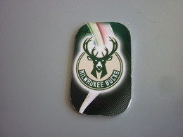 Milwaukee Bucks Team Badge Logo Sign USA US American NBA Basketball Stars 2017 Greek Metal Card Tag #69 - 2000-Aujourd'hui