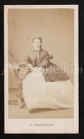 CDV / Carte-de-visite / Femme / Woman / 2 Scans / Photographe / L. Pierson / Bruxelles - Anciennes (Av. 1900)