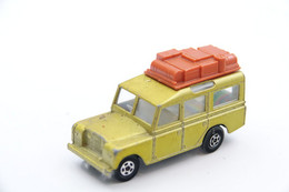 Matchbox Lesney MB12A1 Land Rover Safari, Issued 1970 - Matchbox