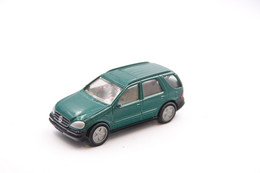 SIKU, Mercedes Benz ML320 , 1095 (like Matchbox / Lesney ) - Matchbox