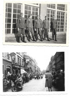 SOLDATS ALLEMANDS ET DEFILE SOUS LE 3e REICH - LOT DE 2 PHOTOS MILITAIRES - Guerre, Militaire