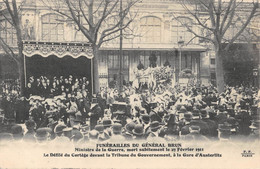 CPA 75 PARIS FUNERAILLES DU GENERAL BRUN LE DEFILE DU CORTEGE - Sonstige & Ohne Zuordnung