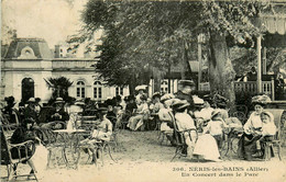 Néris Les Bains * Un Concert Dans Le Parc - Neris Les Bains