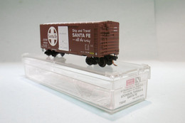 Micro-Trains Line - WAGON US 40' Standard BOX CAR ATSF Santa Fe Réf. 73040 BO N 1/160 - Goods Waggons (wagons)