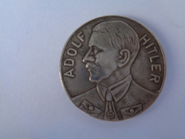 MEDAGLIA CON SVASTICA DI - ADOLF HITLER - ANNO 1933 - LEGGI - Alemania