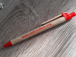 STYLO CARTE CULTURE ROUGE - Stylos