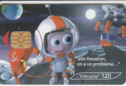 Sur La Lune  F1257b - 2003