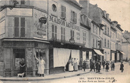 78-MANTES-LA-JOLIE- LA RUE PORTE AU SAINTS - Mantes La Jolie