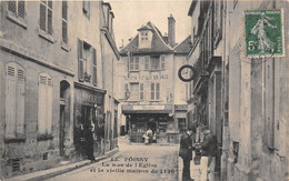 78-POISSY- LA RUE DE L'EGLISE ET LA VIEILLE MAISON DE 1420 - Poissy