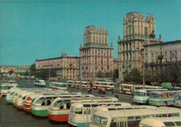 Minsk  Place De La Gare, Anciens Bus - Belarus