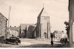 Le Horps Animée Place De L'Eglise Voitures Tacots - Le Horps