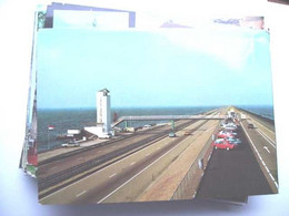 Nederland Holland Pays Bas Afsluitdijk Met Monument En Viaduct - Den Oever (& Afsluitdijk)