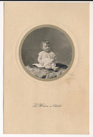 Photographie Ancienne Début XXe Portrait D'un Bébé Et Son Hochet Photographie Héon à Cholet - Oud (voor 1900)